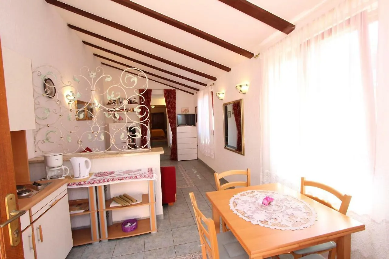 Apartments Villa Lucu Rovinj Croatia